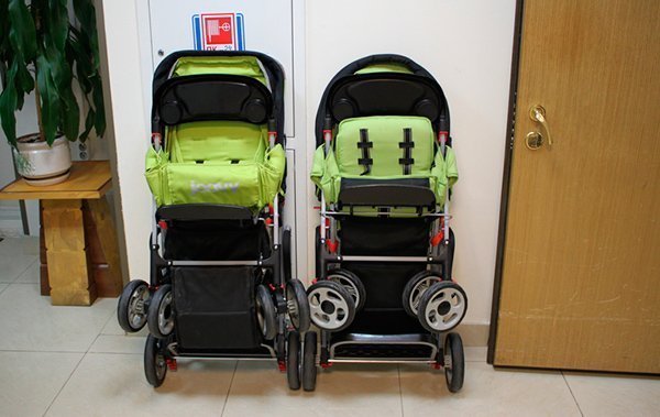 Личный опыт: сравнение колясок Joovy Caboose и Caboose Ultralight