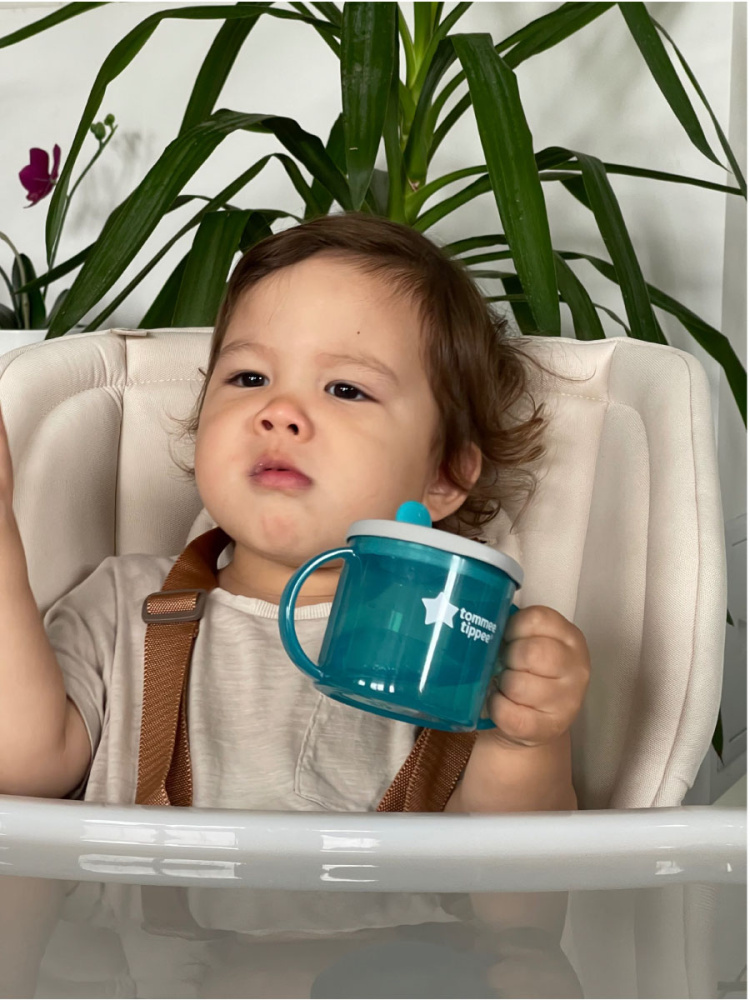 Tommee Tippee поильник, обучающая чашка с носиком и ручками, 190 мл, 4 м+, голубой  - фото  13