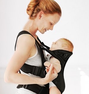 BabyBjorn Miracle рюкзак для переноски ребенка облегченный черный