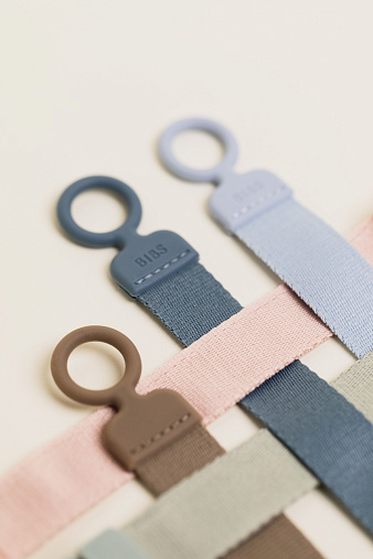 BIBS держатель для пустышки Clip Loop, Dusty Blue - фото  4