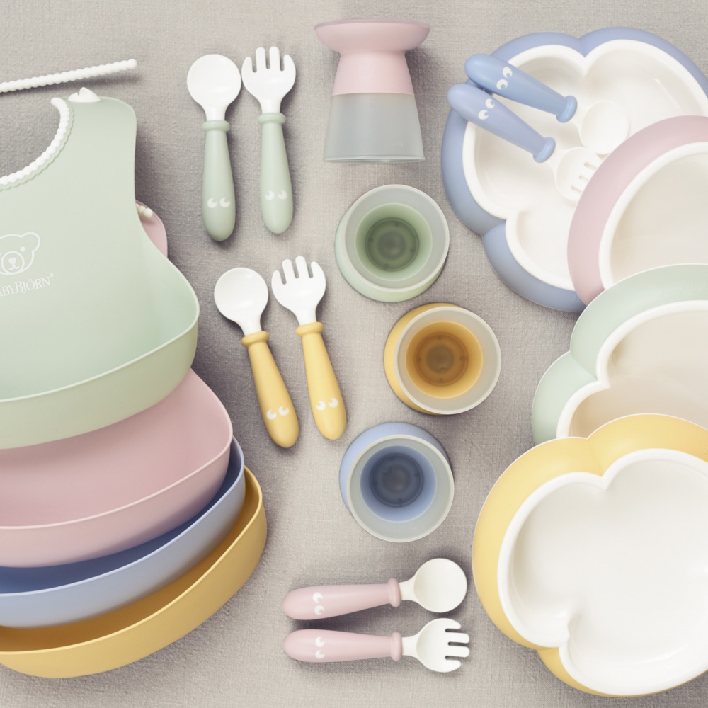 BabyBjorn комплект посуды (тарелка, чашка, ложка, вилка) нежно-голубой