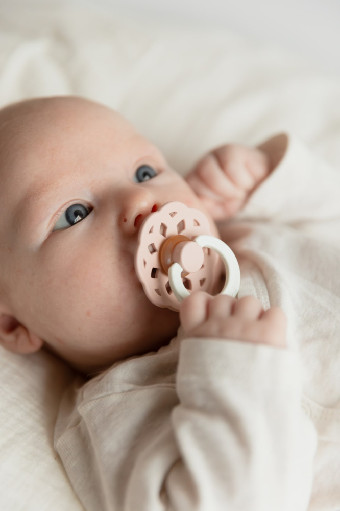 BIBS соска-пустышка Boheme Latex Blush Glow  - фото  3