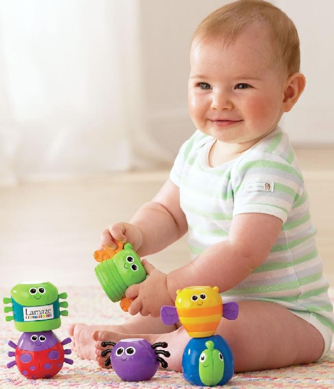 Десять развивающих игрушек для детей до 1 года