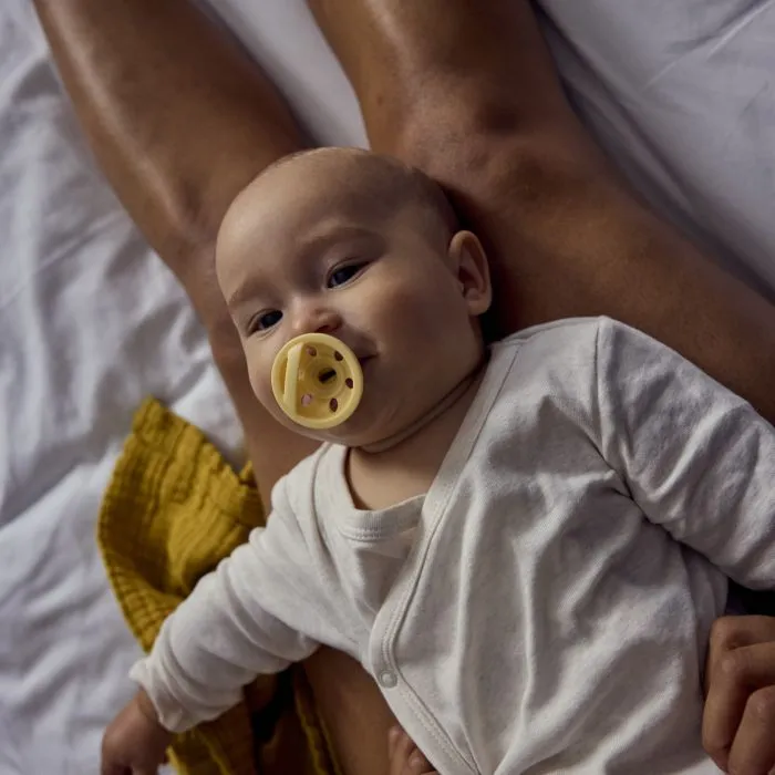 Tommee Tippee соска-пустышка силиконовая Close to Natural Breast-like, 0-6 мес., 2 шт. - фото  10