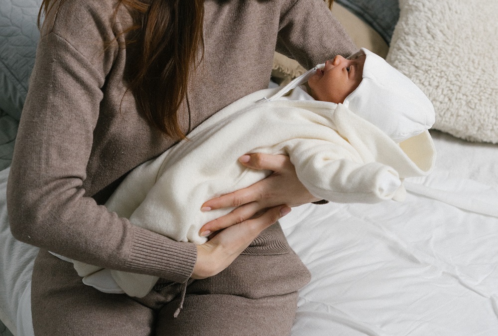 Эко блог бэби. Олант меринос комбинезон. Уставшая мать картинка. Baby mama. Best mom photo.