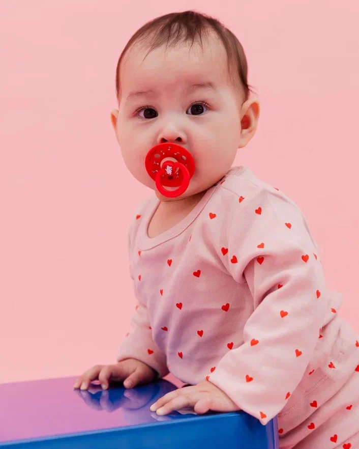 BIBS пустышка латексная Moomin Colour - Dancing - Candy Apple - фото  8