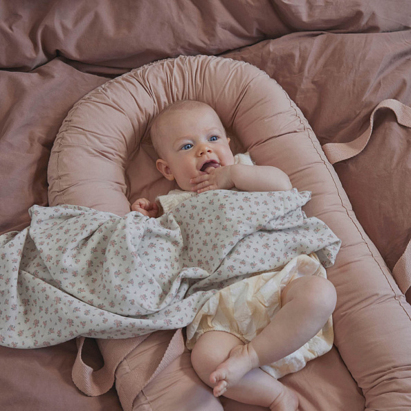 Elodie   Baby Nest - Blushing Pink