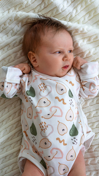 OLANT BABY -    &quot;A perfect pear&quot;