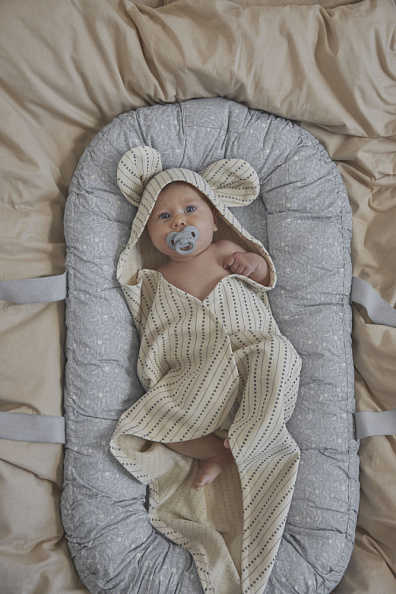 Elodie   Baby Nest - Monkey Sunrise