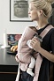BabyBjorn рюкзак для переноски новорожденных Mini Cotton пепельно-розовый