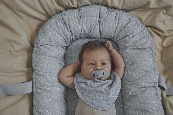 Elodie   Baby Nest - Monkey Sunrise